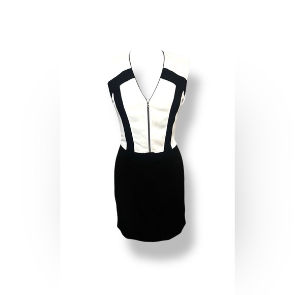 𝐒𝐀𝐍𝐃𝐑𝐎 𝐏𝐀𝐑𝐈𝐒 Blacm/White zippered dress - Picture 1 of 4